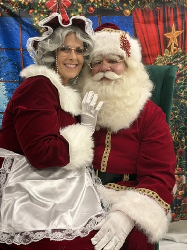 Gallery photo 2 of Christmas Blessings Santa and Mrs Claus