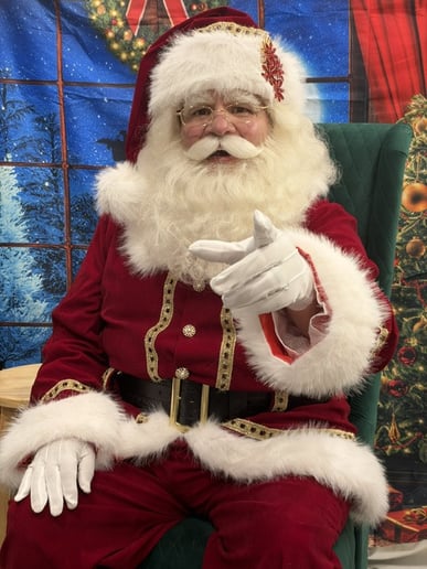 Gallery photo 4 of Christmas Blessings Santa and Mrs Claus
