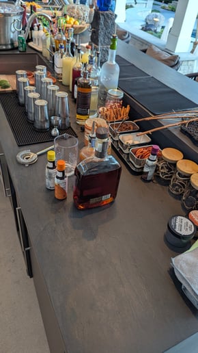 Gallery photo 6 of Ciempies Bartending