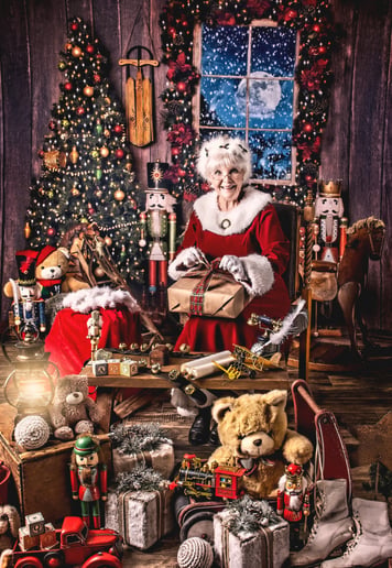Gallery photo 3 of Cindy Claus