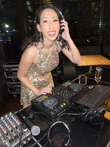 Gallery photo 1 of DJ Cinema Hearts