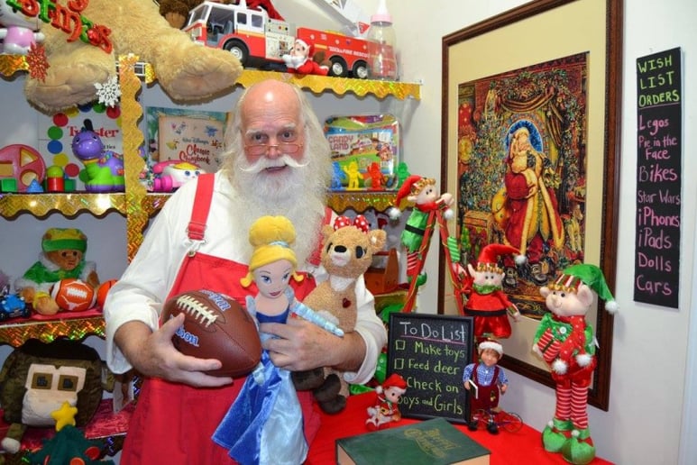 Gallery photo 3 of Circle City Santa