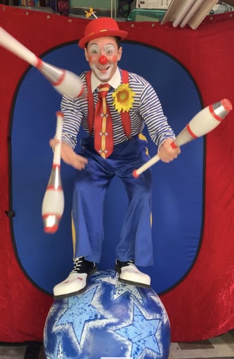 Gallery photo 4 of In Motion Shows (Circus!)