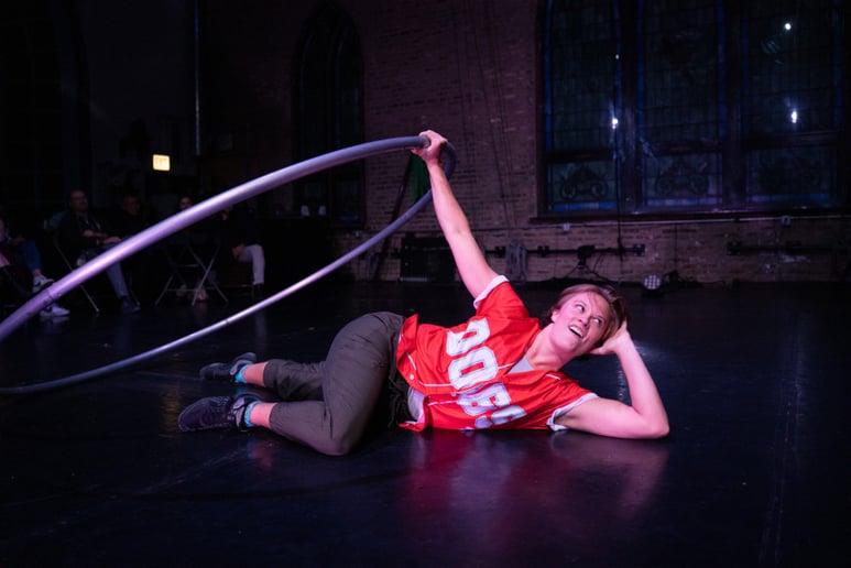 Gallery photo 3 of Elly Craig - Circus Performer!