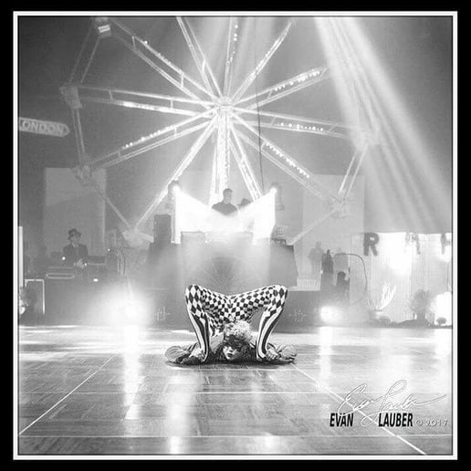 Gallery photo 3 of Circus Performer