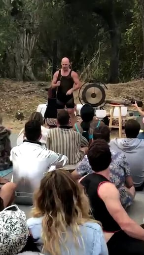 Gallery photo 2 of Circus Strongman - Steel Bending