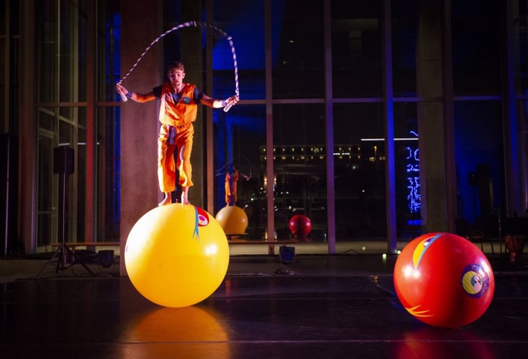 Gallery photo 8 of Circusball Walker and Juggler