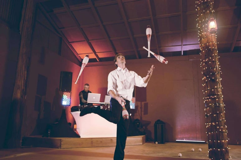 Gallery photo 5 of Astonishing Anton “The Juggler”