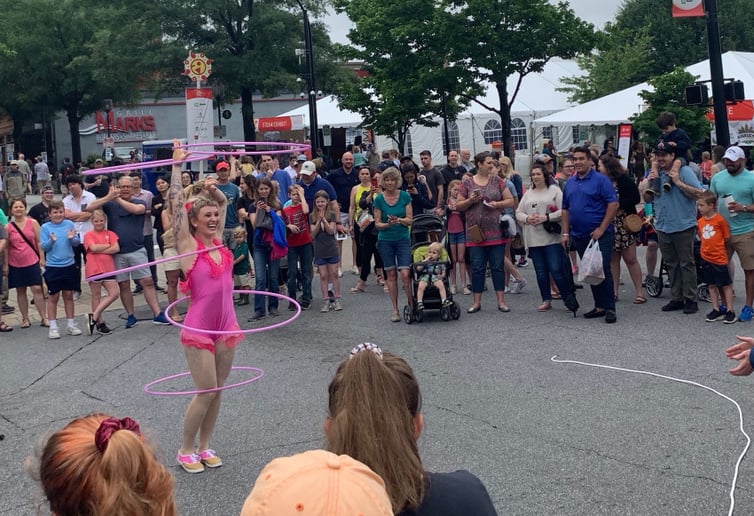 Gallery photo 9 of Colorful Hat Circus & Variety