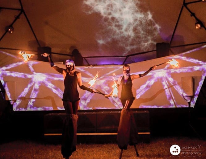 Gallery photo 1 of Cirque Roots