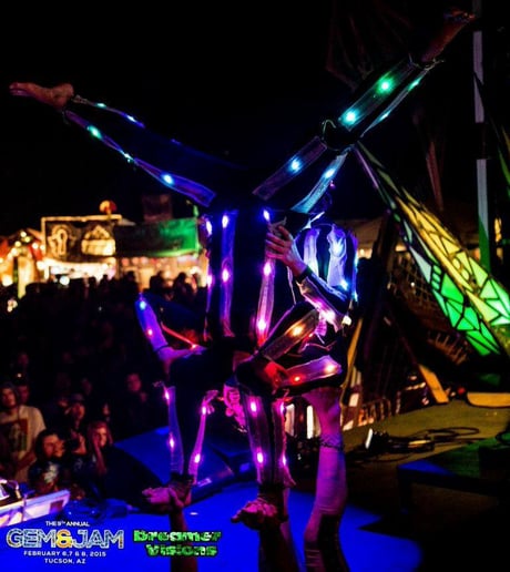 Gallery photo 3 of Cirque Roots