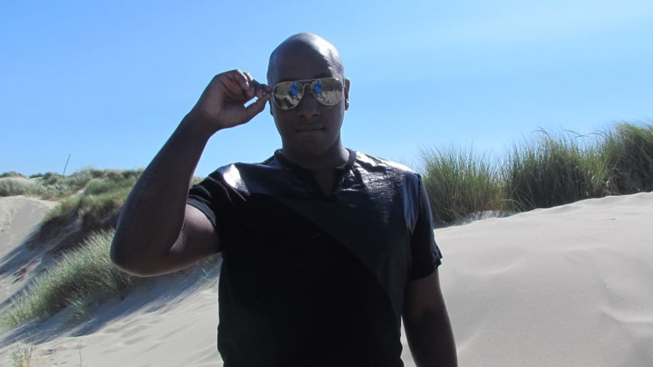 Gallery photo 2 of CJ Mickens