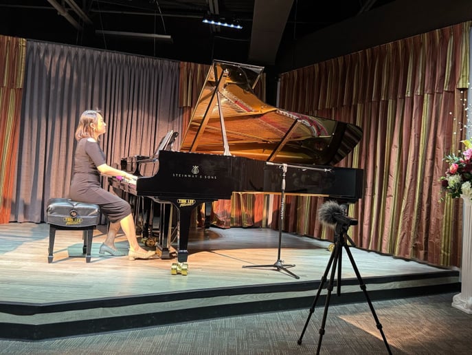 Gallery photo 4 of Clair de Lune Music