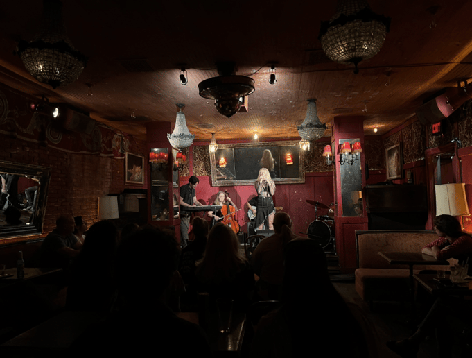 Gallery photo 2 of Tanja & Claire Duo