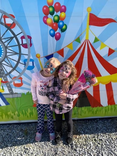 Gallery photo 1 of Claire’s balloonimals and face painting