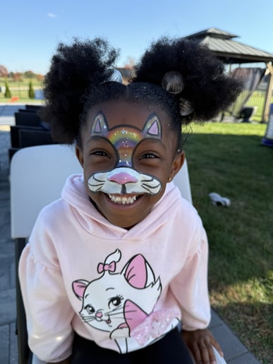 Gallery photo 4 of Claire’s balloonimals and face painting