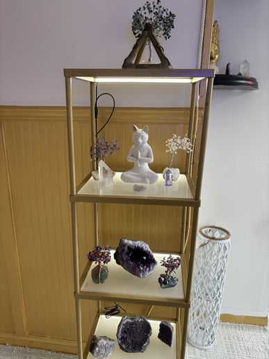 Gallery photo 6 of Clairvoyant Charlie