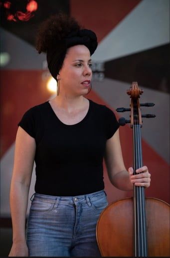 Gallery photo 6 of Classic-Jazz Cellist