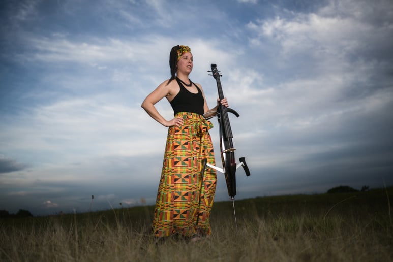 Gallery photo 12 of Classic-Jazz Cellist