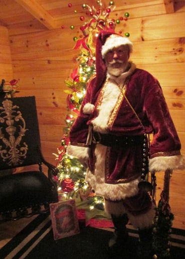 Gallery photo 4 of Classic Claus