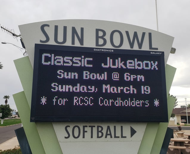 Gallery photo 3 of Classic Jukebox