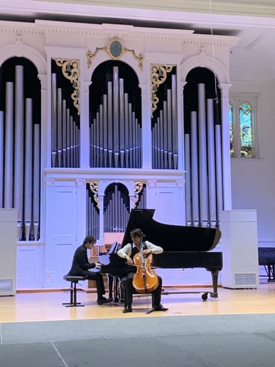 Gallery photo 10 of Jonathan Dills - Classical Cellist