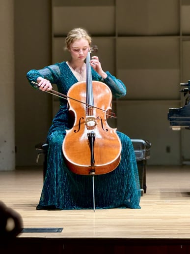 Gallery photo 1 of Classical Cellist
