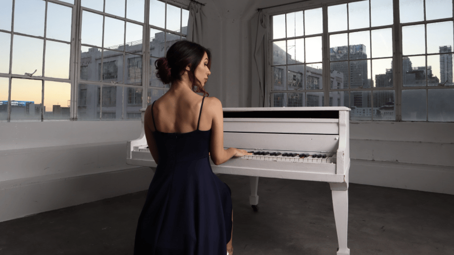 Gallery photo 2 of Classical & Cover Pianist for Events