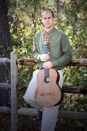 Gallery photo 1 of Classical & Fingerstyle Guitarist