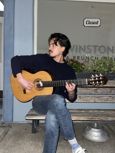 Gallery photo 1 of Daniel Guitar Music
