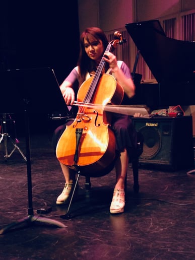 Gallery photo 3 of Diana Yusupov