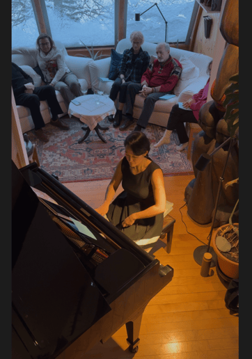 Gallery photo 5 of Classical Pianist - Yumi