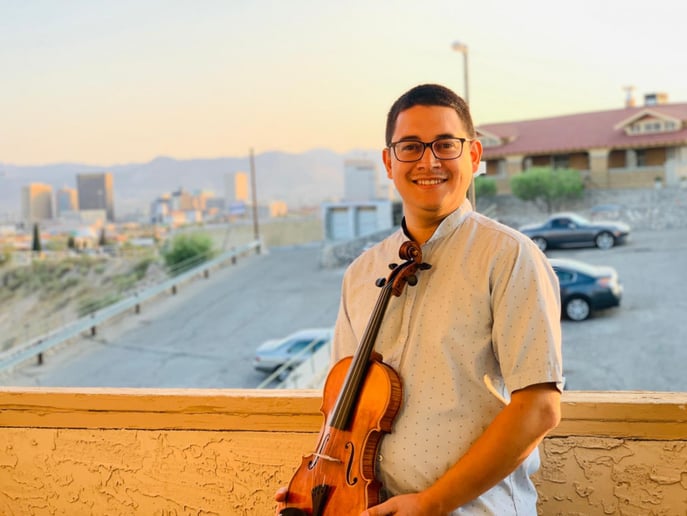 Gallery photo 2 of Classical Trained Violinist