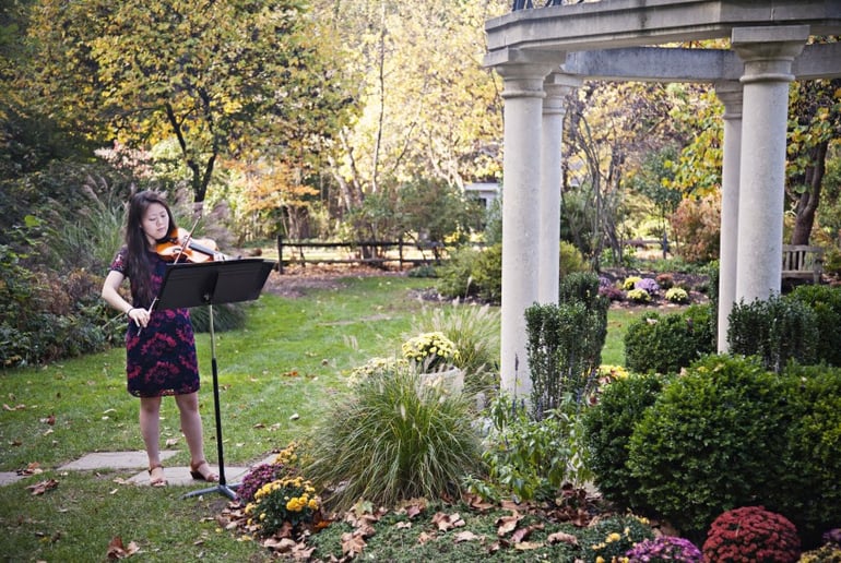 Gallery photo 1 of Jenny Li - Violinist