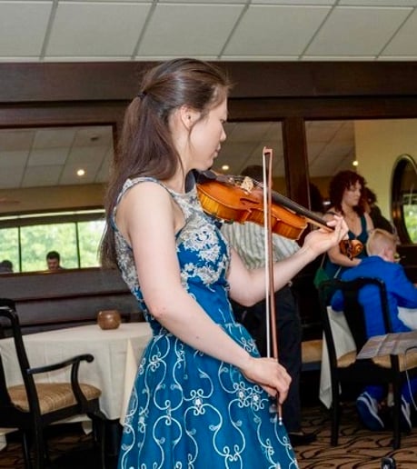 Gallery photo 6 of Jenny Li - Violinist