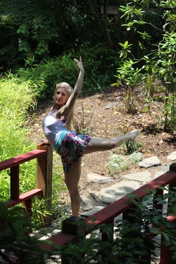 Gallery photo 2 of Classically trained ballet dancer