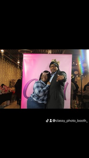 Gallery photo 19 of Classy Photo Booth Rental