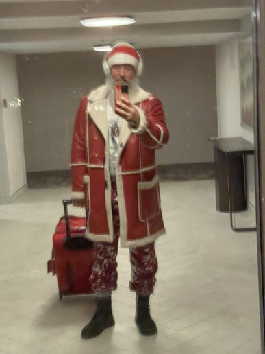 Gallery photo 4 of Claus with a Cause