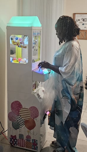 Gallery photo 3 of Claw Machine Rental