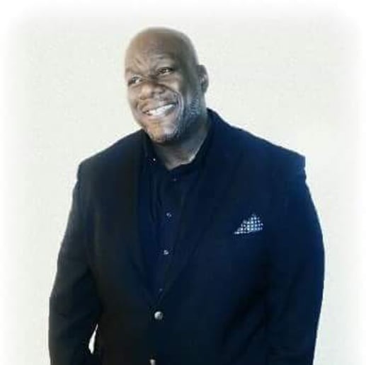 Gallery photo 2 of Clean Comedian Big Los