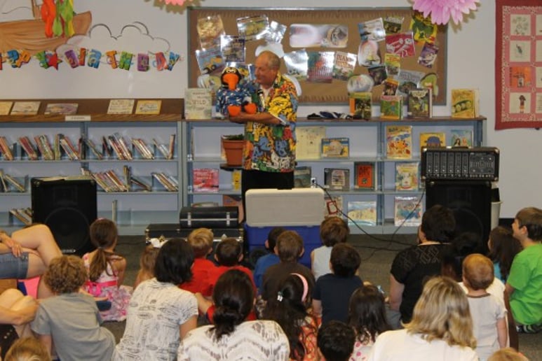 Gallery photo 1 of Cliff Patton Magician/Ventriloquist