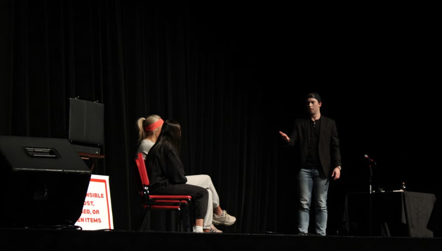 Gallery photo 4 of Jake Goodman Magic