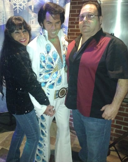 Gallery photo 8 of Close to Elvis Presents Rob E.