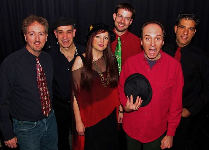 Gallery photo 3 of Closet Carpenters:The Music of The Carpenters