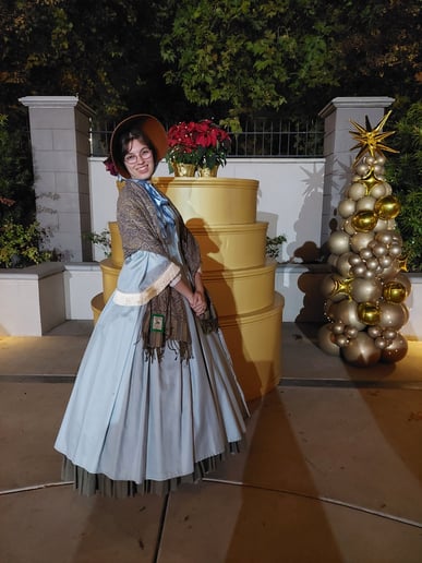 Gallery photo 3 of Clovis Carolers