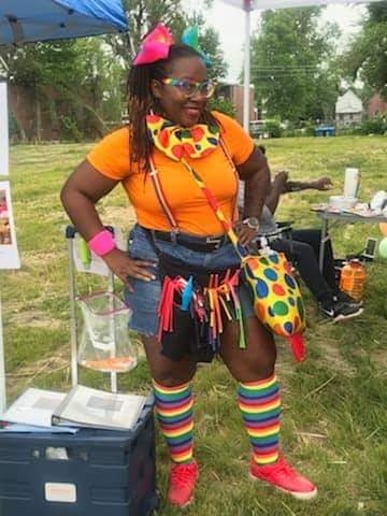 Gallery photo 1 of Clown-na-round with Quita