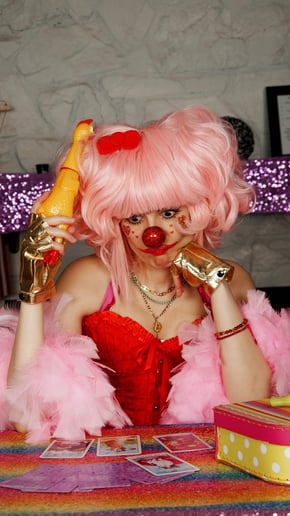Gallery photo 5 of Dollop The Clown Tarot Readings