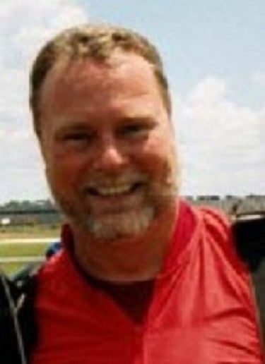 Gallery photo 4 of Coach Harlan