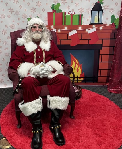 Gallery photo 5 of Coach Santa