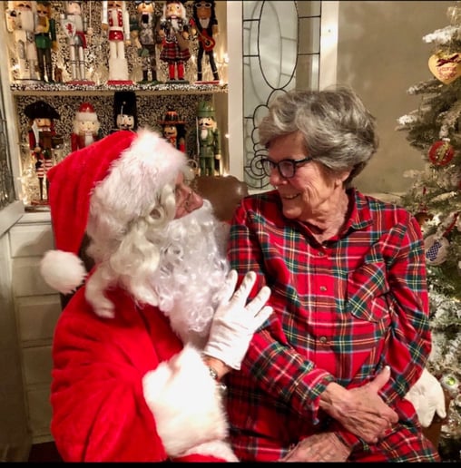 Gallery photo 7 of Coach Santa